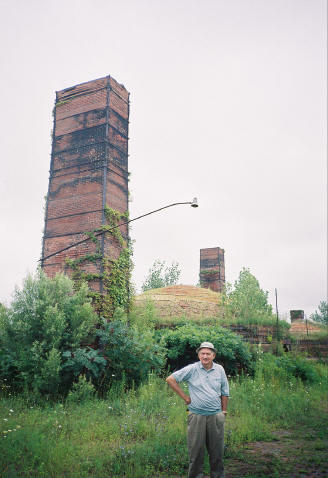 Bernard Gray at the plant - July 2005